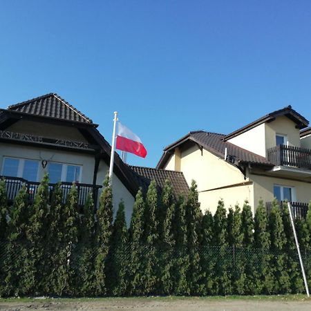 Zajazd I Restauracja "Mysliwskie Zacisze" Nikielkowo Экстерьер фото